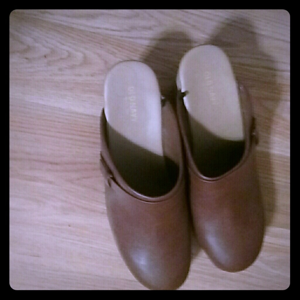 Clogs from old Navy